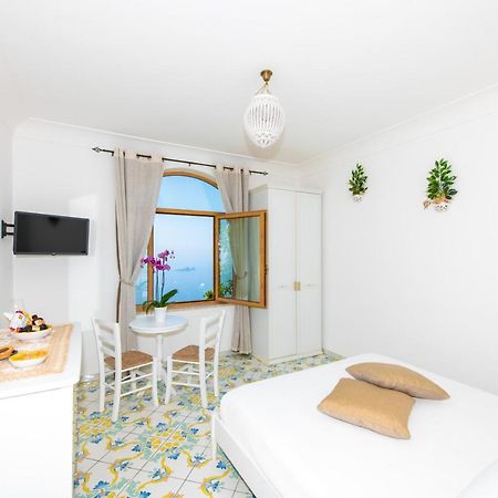 La Borragine Rooms Позитано Экстерьер фото