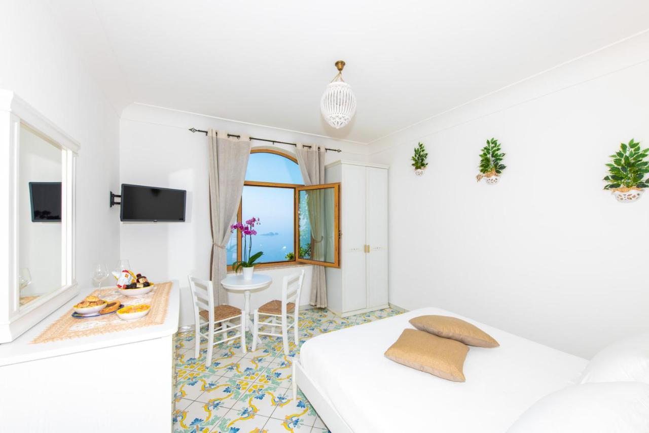 La Borragine Rooms Позитано Экстерьер фото