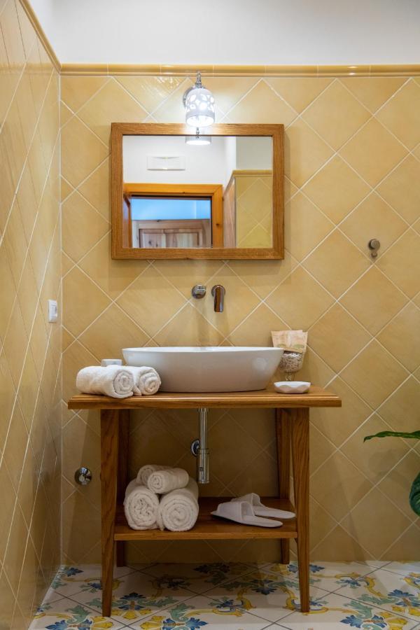 La Borragine Rooms Позитано Экстерьер фото