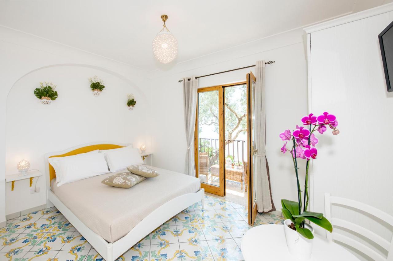 La Borragine Rooms Позитано Экстерьер фото