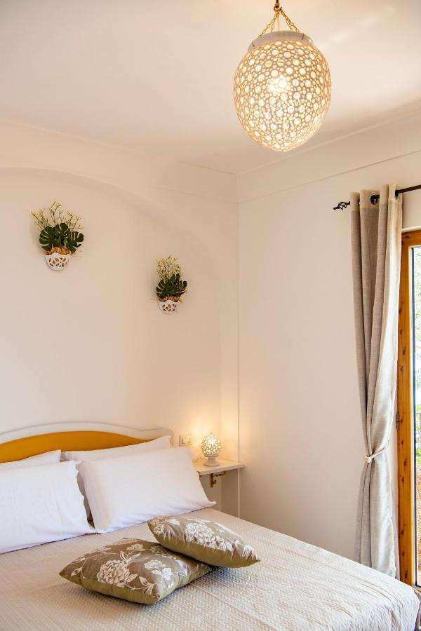 La Borragine Rooms Позитано Экстерьер фото